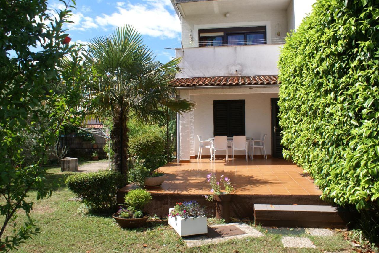 Apartments Dubravka Krk Town Exterior photo
